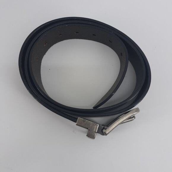 Levi's Men's Leather Dark Belt Brown Size 40 Silver Tone Single prong Buckle - Picture 2 of 13